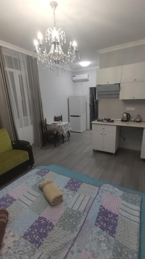 Home Apartments Батуми Екстериор снимка